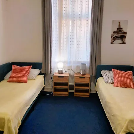 Tomkova In The Centre Of Apartment